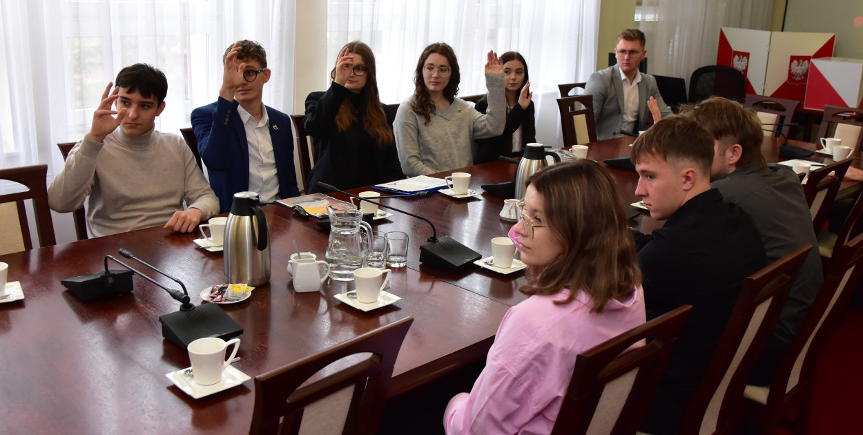 Młodzież o wykluczeniu komunikacyjnym w powiecie tucholskim. Skala problemu jest ogromna