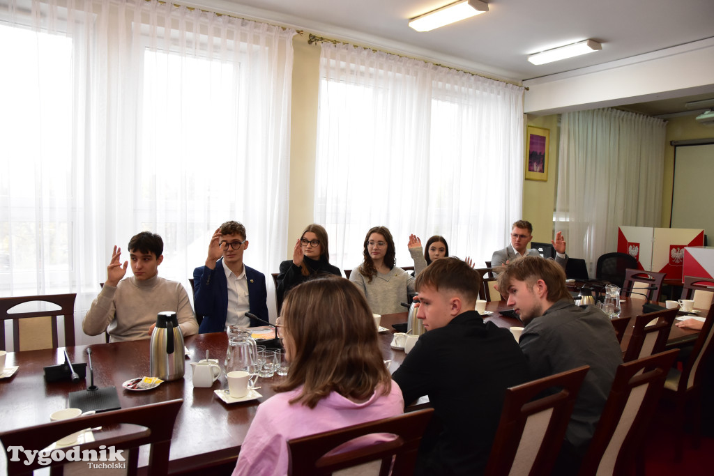 Młodzież o wykluczeniu komunikacyjnym w powiecie tucholskim. Skala problemu jest ogromna