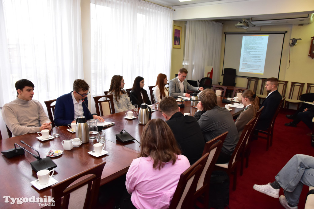 Młodzież o wykluczeniu komunikacyjnym w powiecie tucholskim. Skala problemu jest ogromna