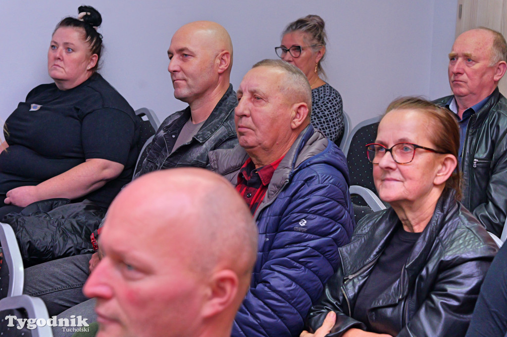 Słupy i sprawa farmy fotowoltaicznej. Spotkanie i co dalej?