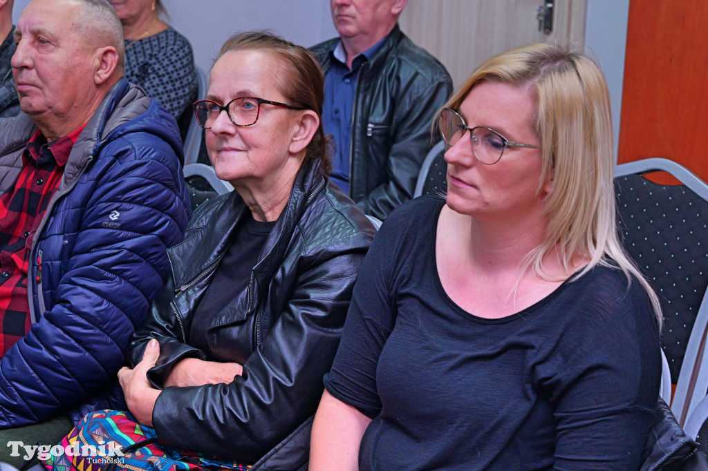 Słupy i sprawa farmy fotowoltaicznej. Spotkanie i co dalej?