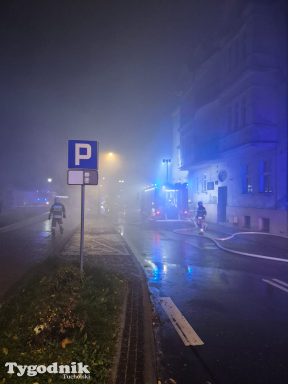 Tuchola. Pożar skupu złomu na ul. Chopina