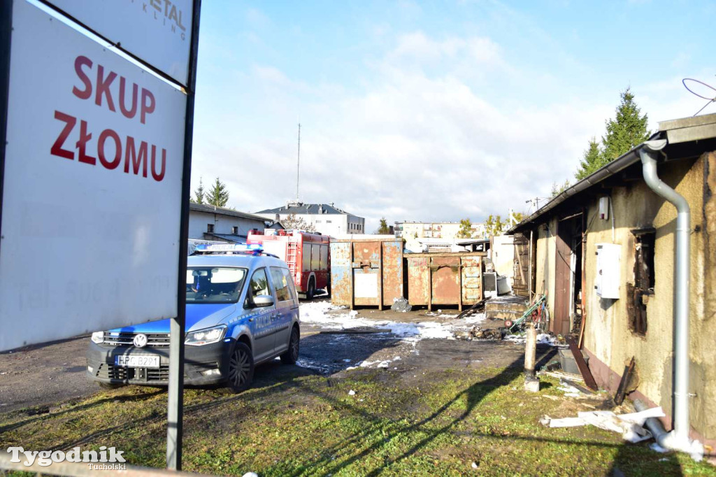 Pożar skupu złomu, stolarni, warsztatu w Tucholi – 31.10.25 r.