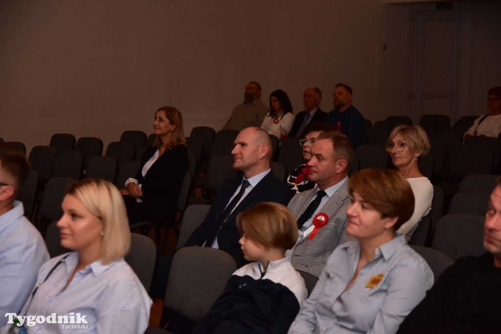 Śliwice: W wyjątkowy sposób upamiętnili najważniejsze lata dla naszego narodu