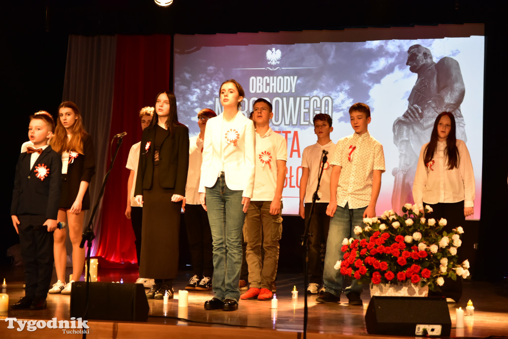 Śliwice: W wyjątkowy sposób upamiętnili najważniejsze lata dla naszego narodu