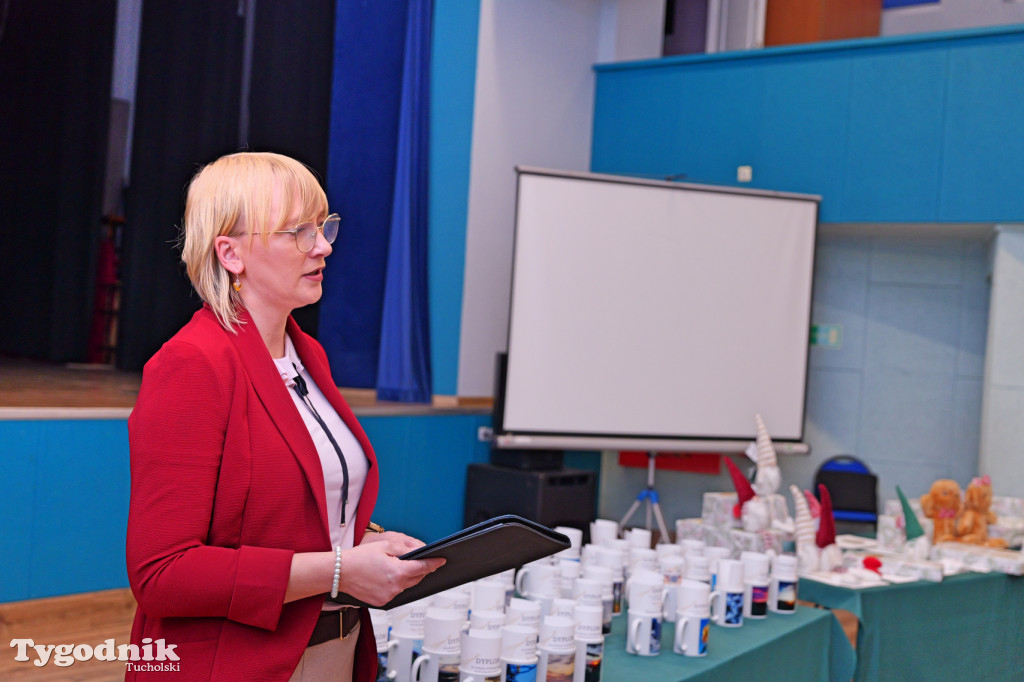 Cekcyn i konkurs fotograficzny z niebem w tle