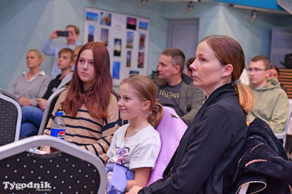 Cekcyn i konkurs fotograficzny z niebem w tle