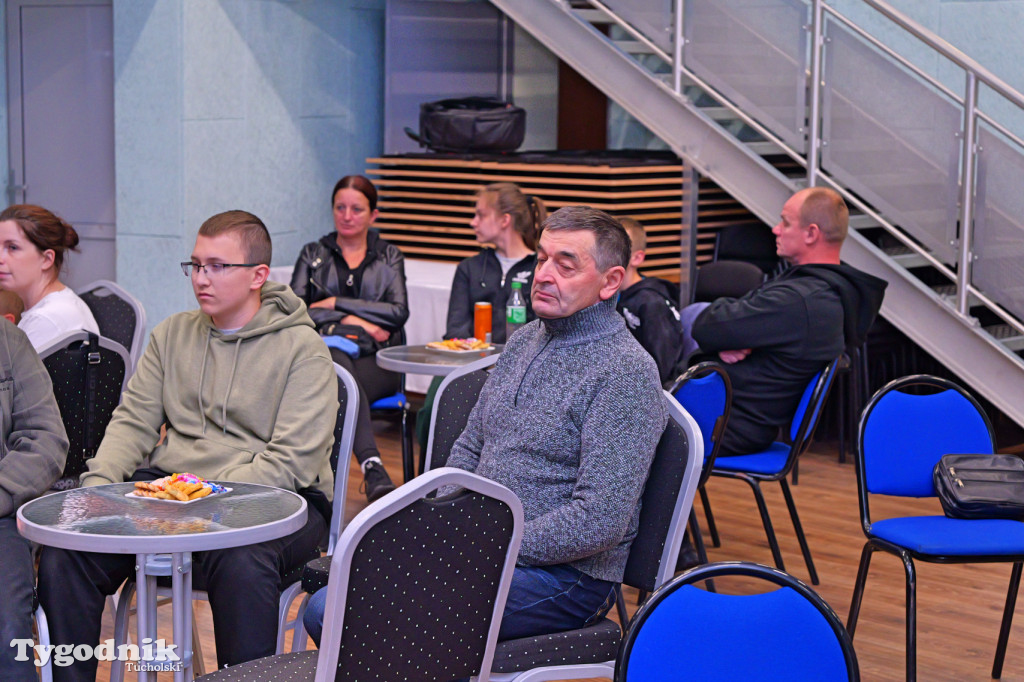 Cekcyn i konkurs fotograficzny z niebem w tle