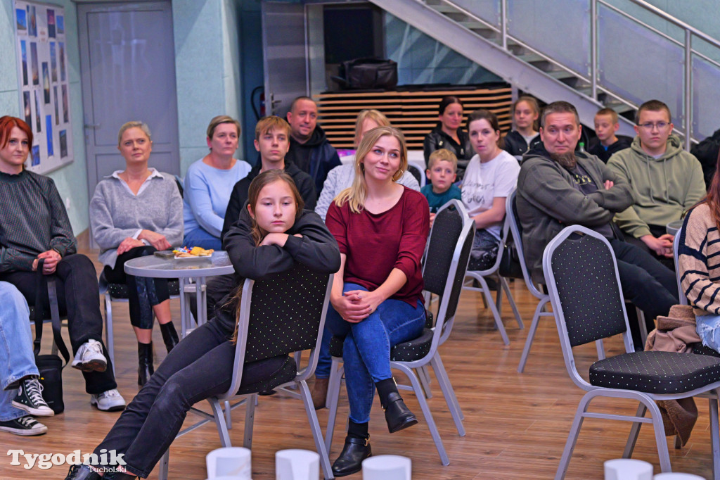 Cekcyn i konkurs fotograficzny z niebem w tle