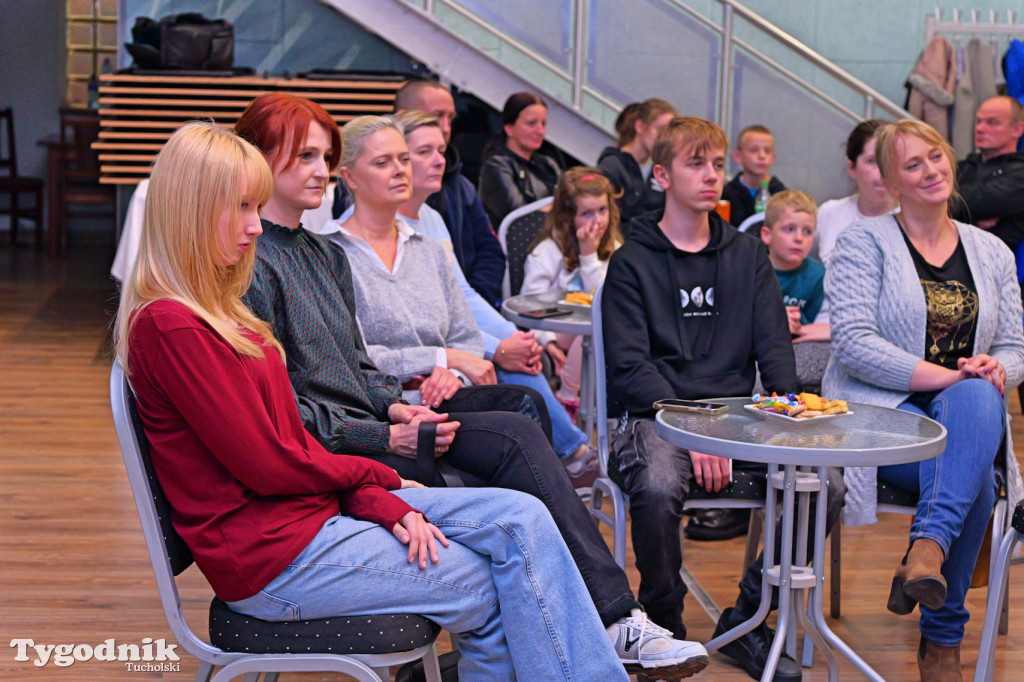 Cekcyn i konkurs fotograficzny z niebem w tle