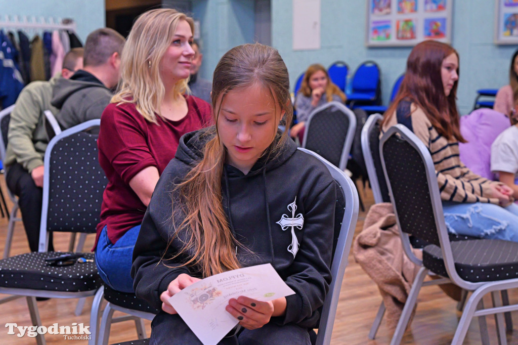 Cekcyn i konkurs fotograficzny z niebem w tle