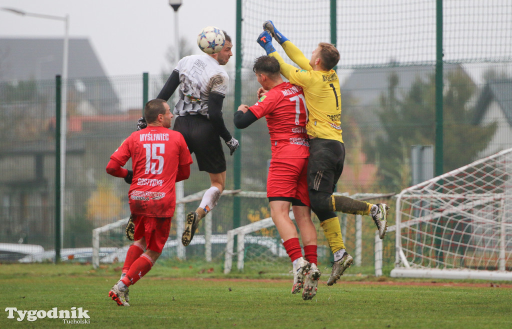 Klasa B: Myśliwiec Gostycyn - Fuks Wielowicz 2:4 (2:1)
