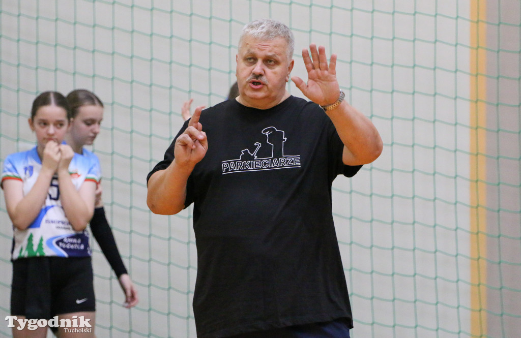 Siatkówka - liga wojewódzka młodziczek: dwa turnieje w Tucholi