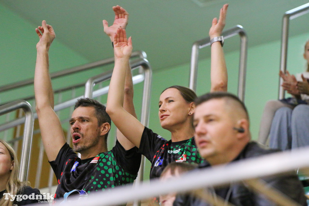 Siatkówka - liga wojewódzka młodziczek: dwa turnieje w Tucholi