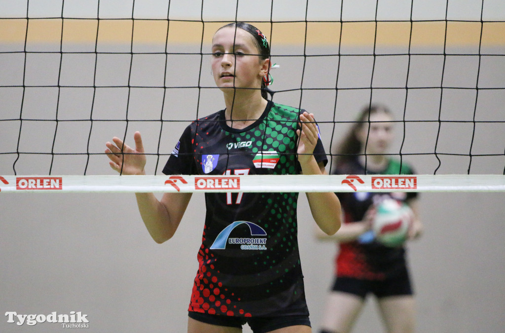 Siatkówka - liga wojewódzka młodziczek: dwa turnieje w Tucholi