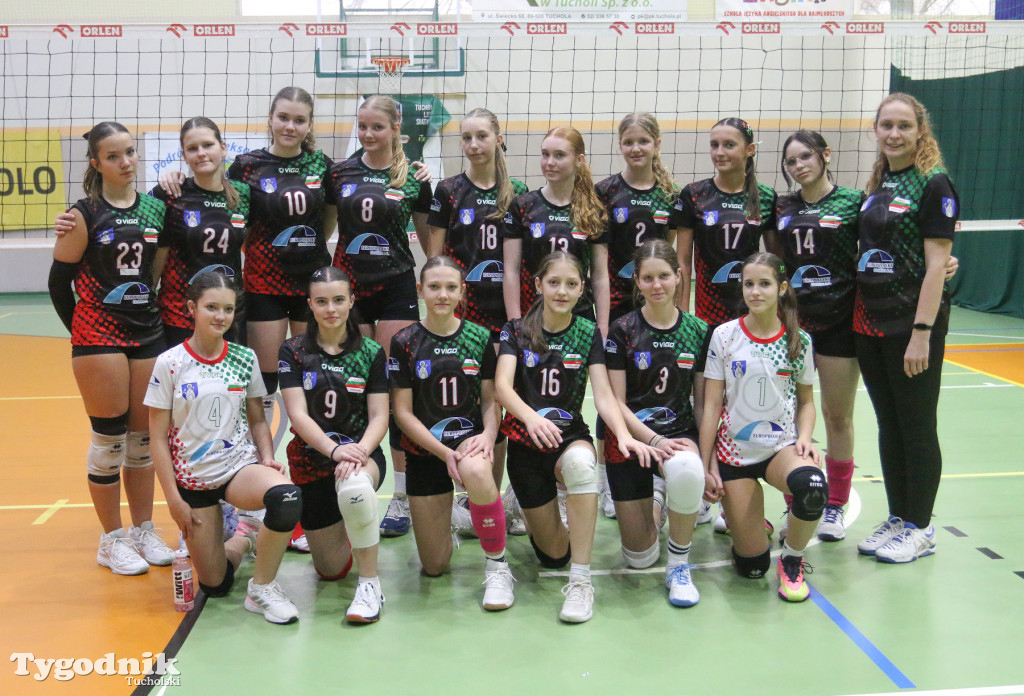 Siatkówka - liga wojewódzka młodziczek: dwa turnieje w Tucholi