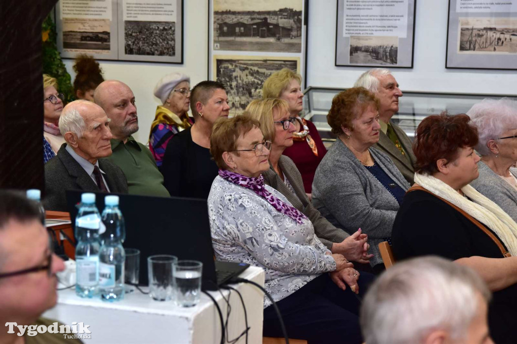 Otwarcie wystawy o obozie jenieckim w Tucholi