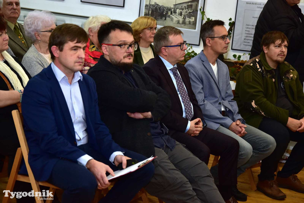 Otwarcie wystawy o obozie jenieckim w Tucholi
