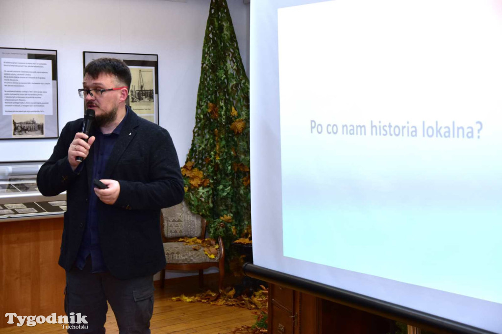 Otwarcie wystawy o obozie jenieckim w Tucholi