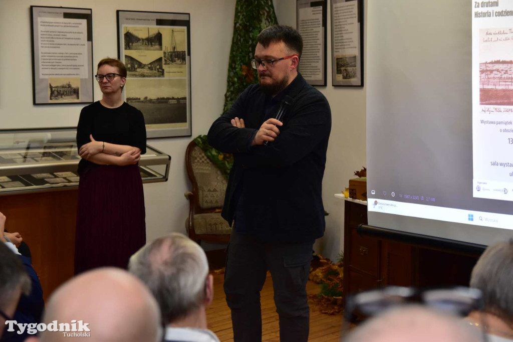 Otwarcie wystawy o obozie jenieckim w Tucholi