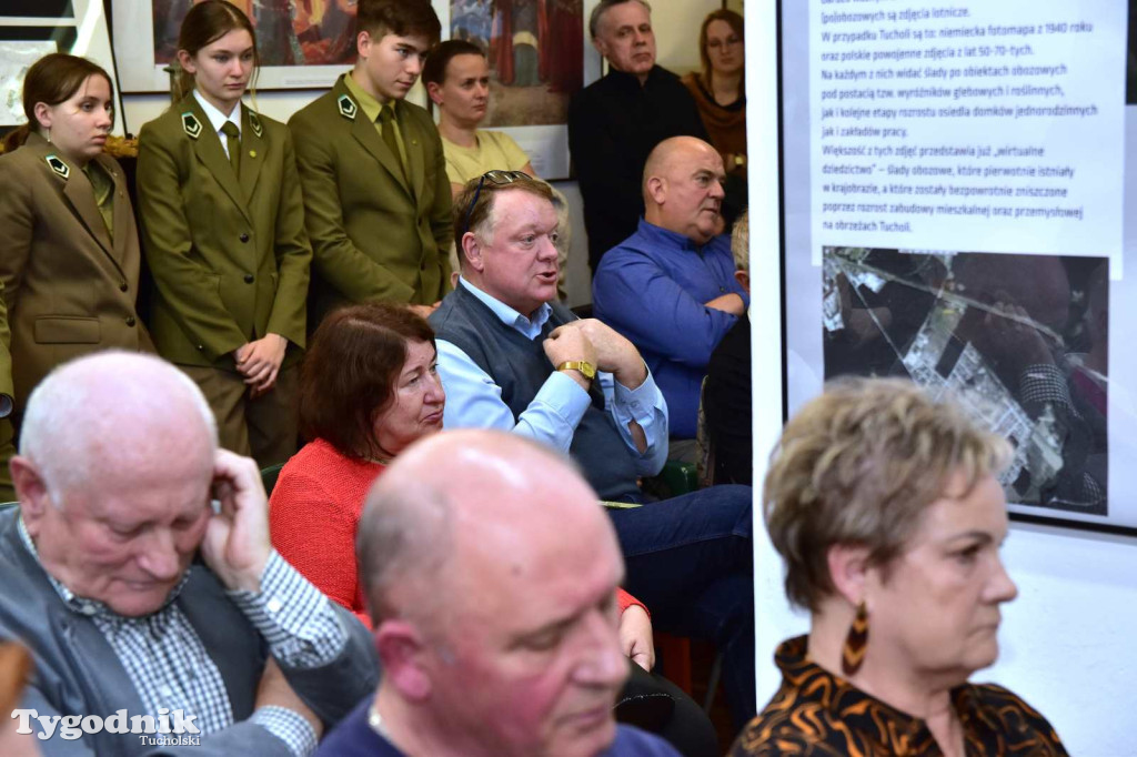 Otwarcie wystawy o obozie jenieckim w Tucholi