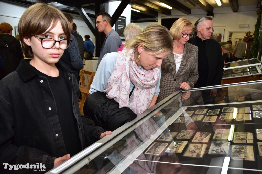 Otwarcie wystawy o obozie jenieckim w Tucholi