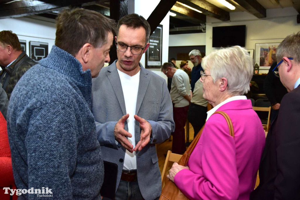 Otwarcie wystawy o obozie jenieckim w Tucholi