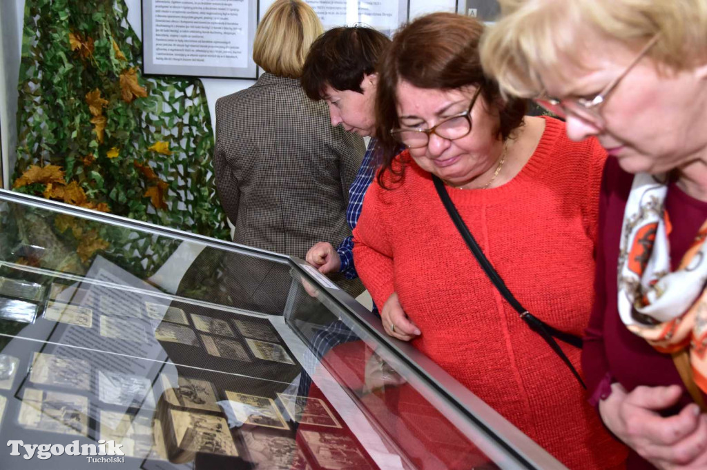 Otwarcie wystawy o obozie jenieckim w Tucholi