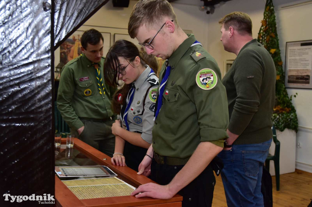 Otwarcie wystawy o obozie jenieckim w Tucholi