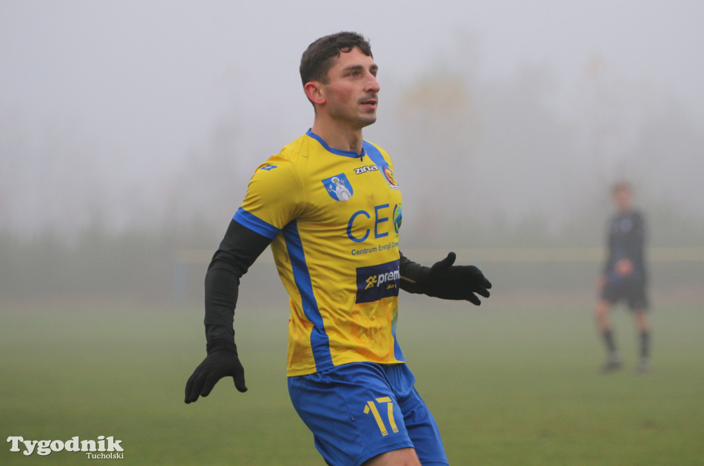 Klasa okręgowa: Rawys CEO Raciąż - Zawisza II Bydgoszcz 4:2 (3:2)