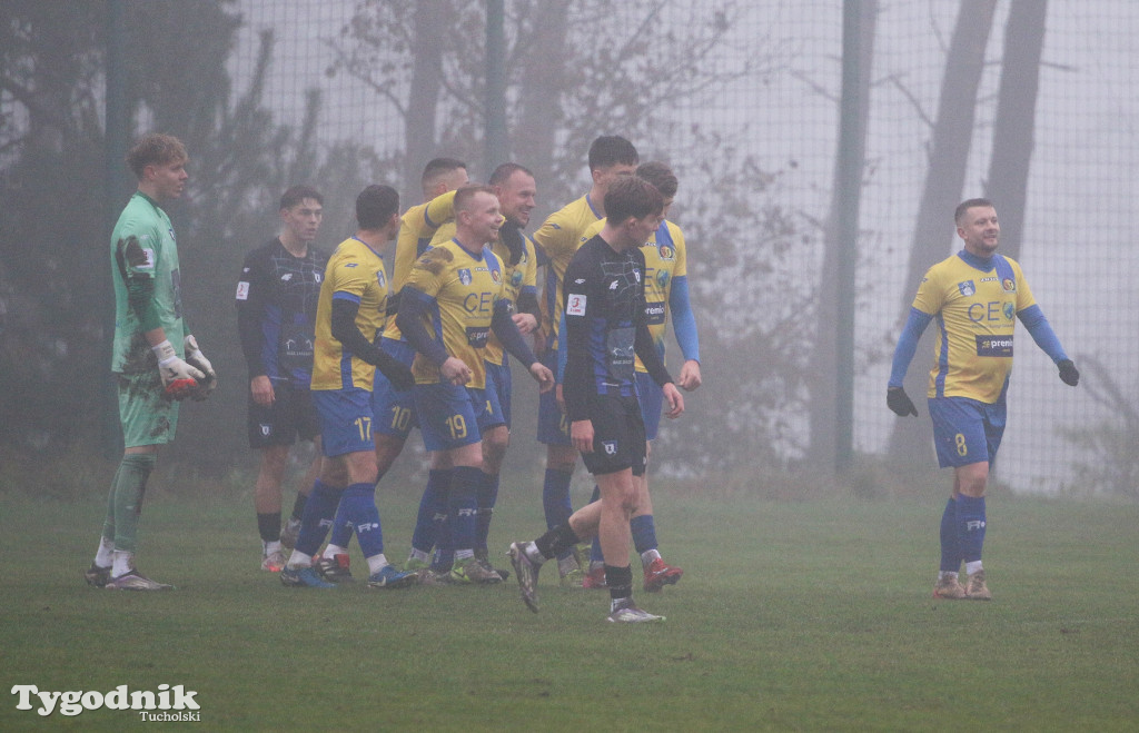 Klasa okręgowa: Rawys CEO Raciąż - Zawisza II Bydgoszcz 4:2 (3:2)