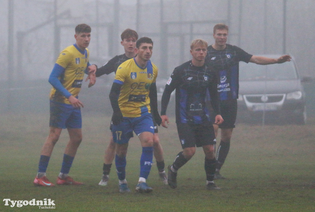 Klasa okręgowa: Rawys CEO Raciąż - Zawisza II Bydgoszcz 4:2 (3:2)