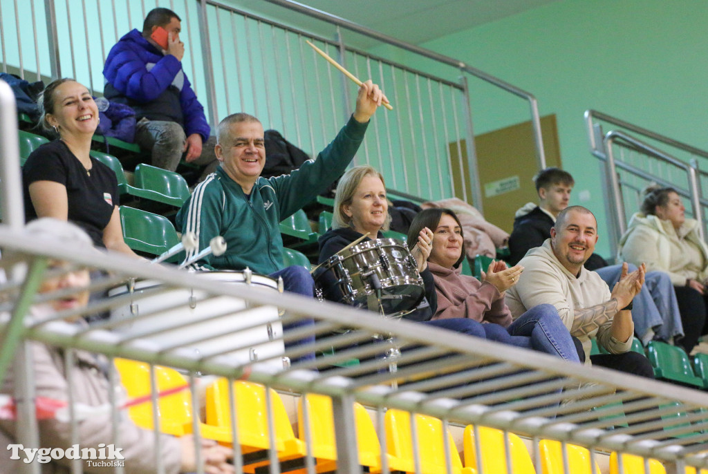 Siatkówka - liga wojewódzka juniorek: MLKS Tucholanka Europrojekt Tuchola - KS Stal Grudziądz 1:3