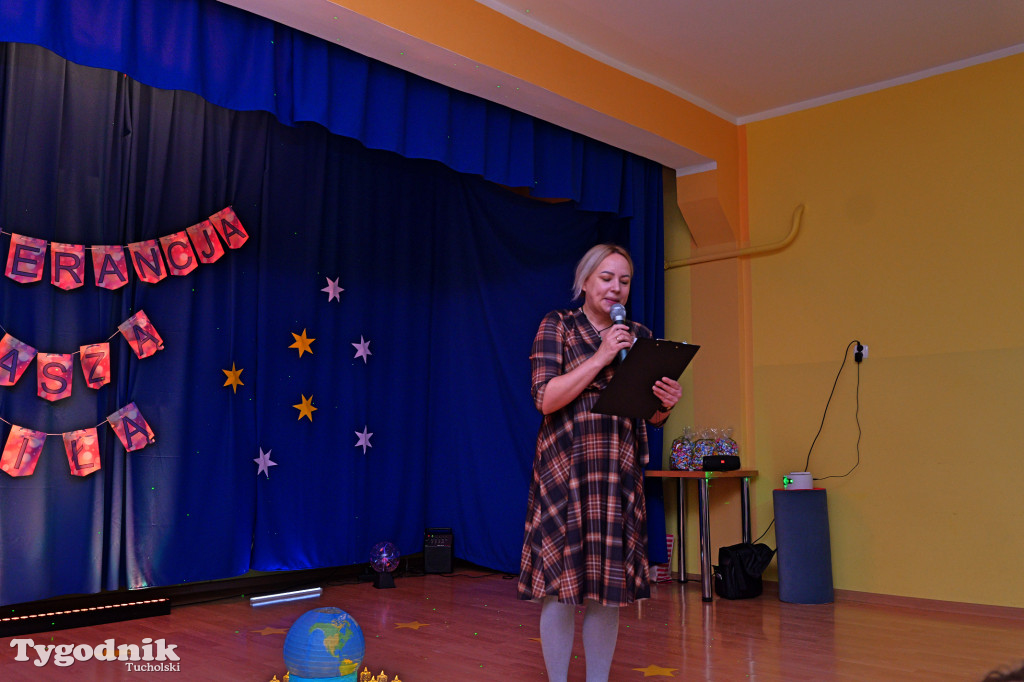 Mądre przedstawienie Przedszkola nr 1 w Tucholi. Tolerancja naszą siłą