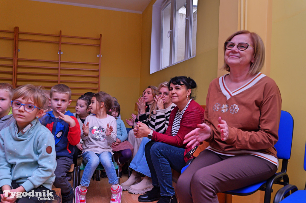 Mądre przedstawienie Przedszkola nr 1 w Tucholi. Tolerancja naszą siłą