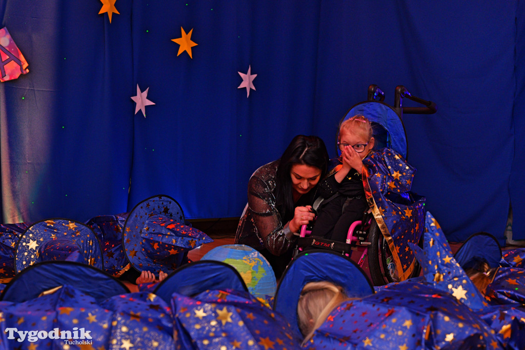 Mądre przedstawienie Przedszkola nr 1 w Tucholi. Tolerancja naszą siłą