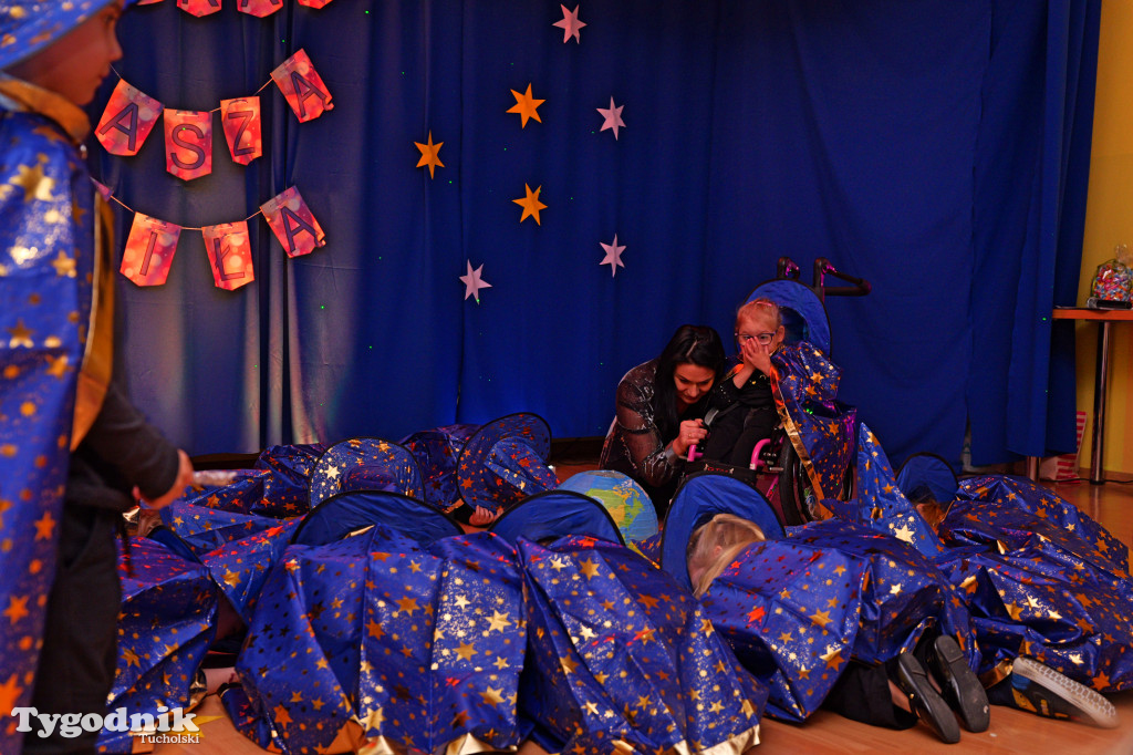 Mądre przedstawienie Przedszkola nr 1 w Tucholi. Tolerancja naszą siłą