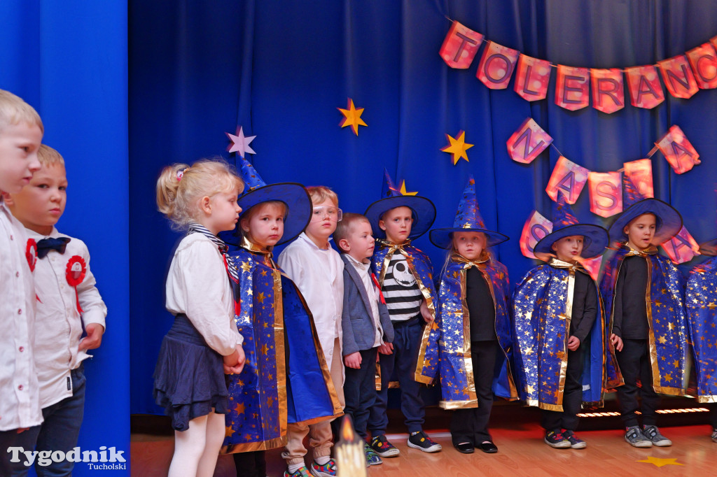 Mądre przedstawienie Przedszkola nr 1 w Tucholi. Tolerancja naszą siłą