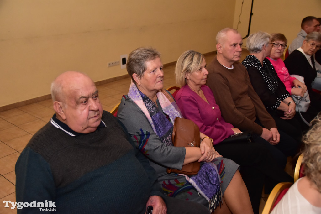 Popołudniowy spektakl w B-CKiP Gminy Lubiewo zgromadził tłumy 