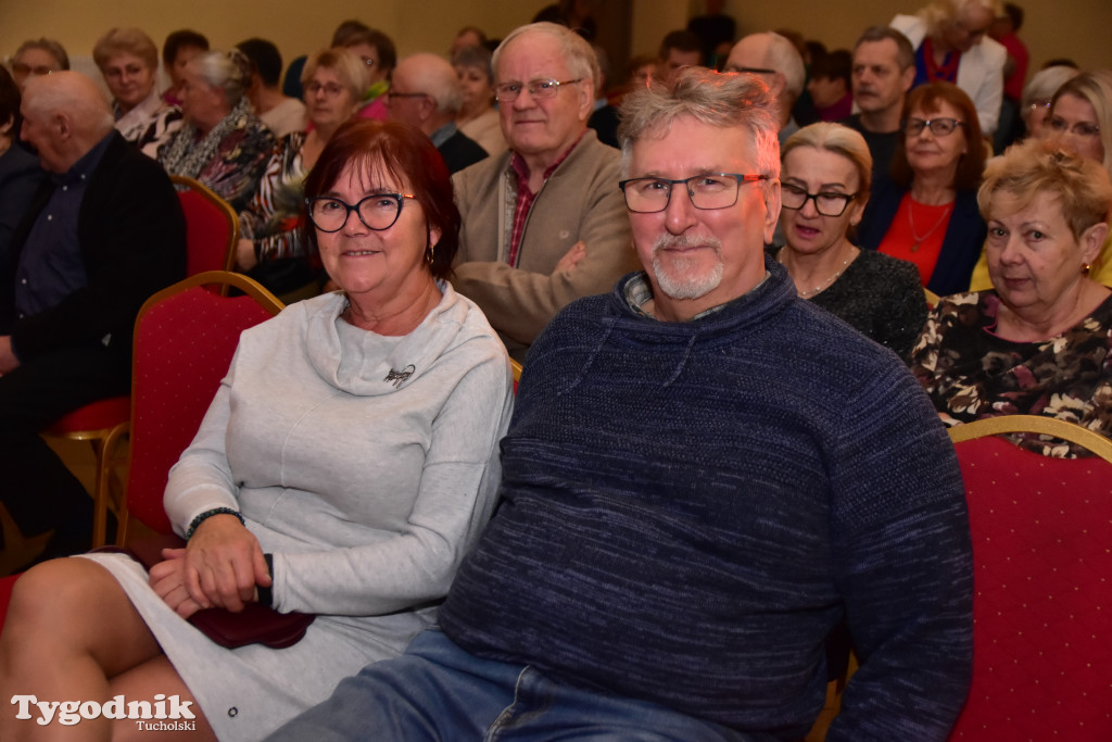 Popołudniowy spektakl w B-CKiP Gminy Lubiewo zgromadził tłumy 