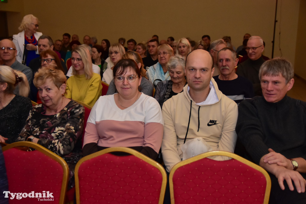 Popołudniowy spektakl w B-CKiP Gminy Lubiewo zgromadził tłumy 