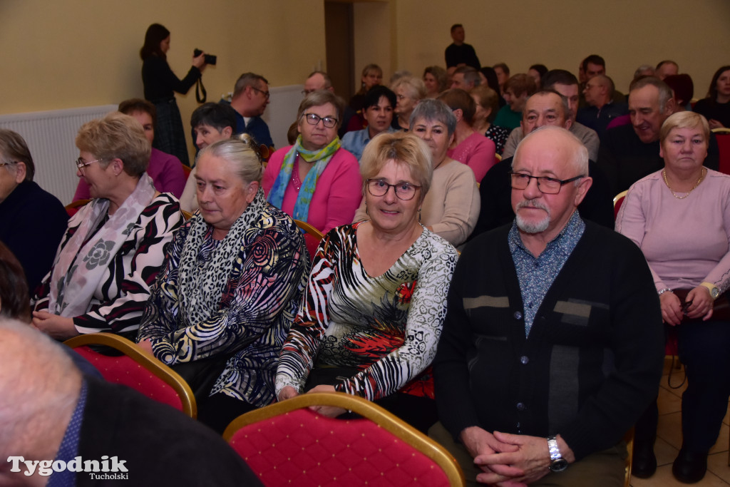 Popołudniowy spektakl w B-CKiP Gminy Lubiewo zgromadził tłumy 