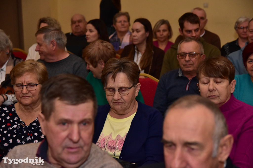 Popołudniowy spektakl w B-CKiP Gminy Lubiewo zgromadził tłumy 