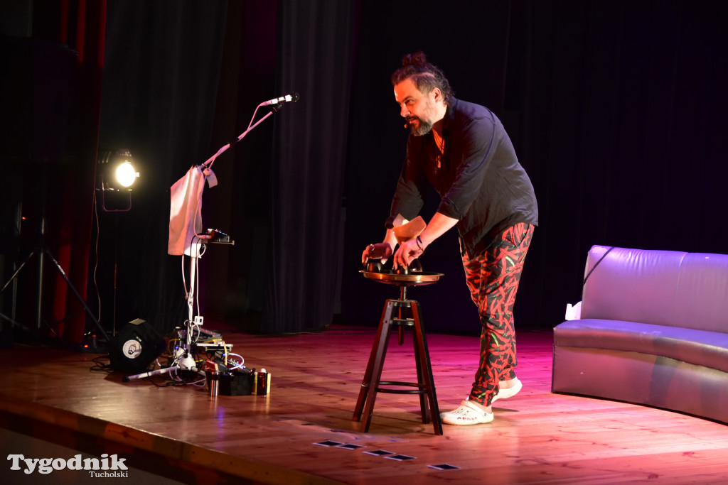 Popołudniowy spektakl w B-CKiP Gminy Lubiewo zgromadził tłumy 