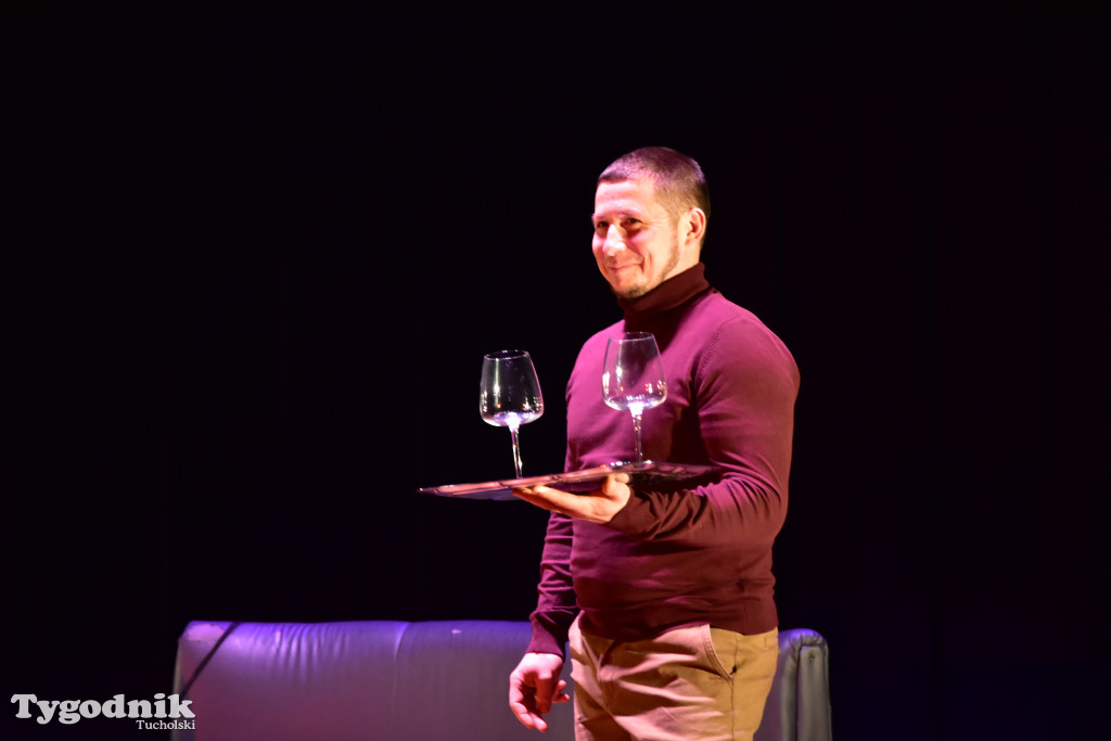 Popołudniowy spektakl w B-CKiP Gminy Lubiewo zgromadził tłumy 