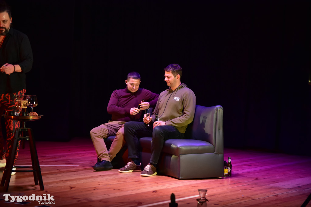 Popołudniowy spektakl w B-CKiP Gminy Lubiewo zgromadził tłumy 