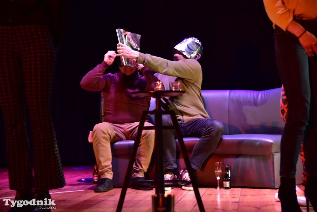 Popołudniowy spektakl w B-CKiP Gminy Lubiewo zgromadził tłumy 