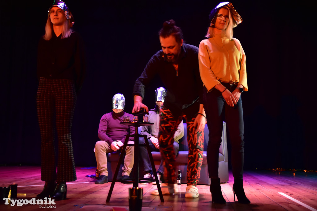 Popołudniowy spektakl w B-CKiP Gminy Lubiewo zgromadził tłumy 