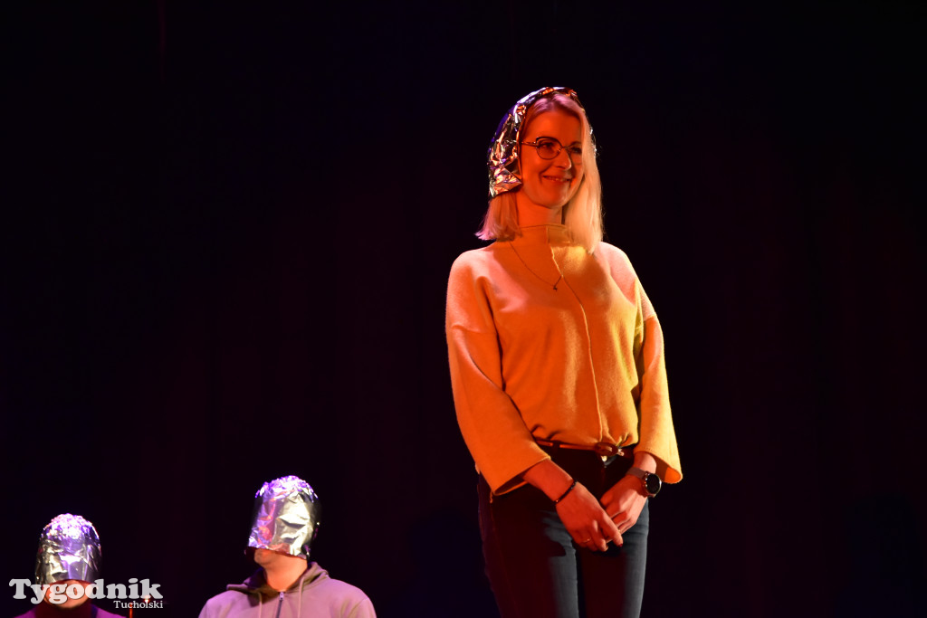 Popołudniowy spektakl w B-CKiP Gminy Lubiewo zgromadził tłumy 