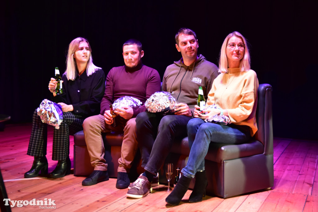 Popołudniowy spektakl w B-CKiP Gminy Lubiewo zgromadził tłumy 